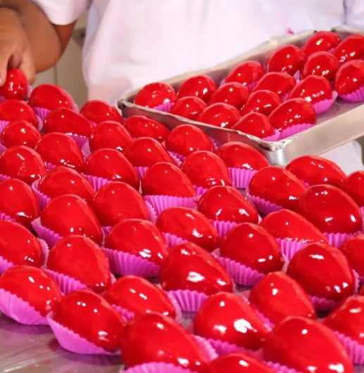 Produção em massa dos Morangos do Amor